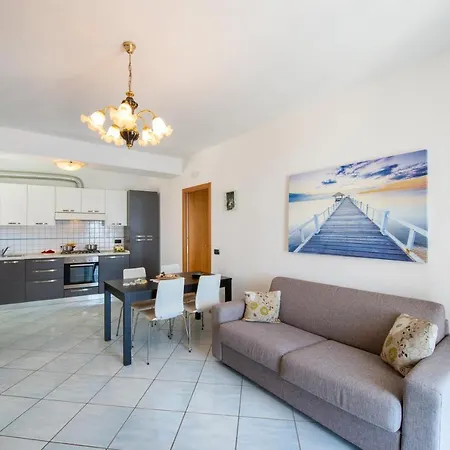 Moressa Little Apartment *