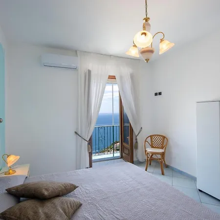 Moressa Little Apartment *