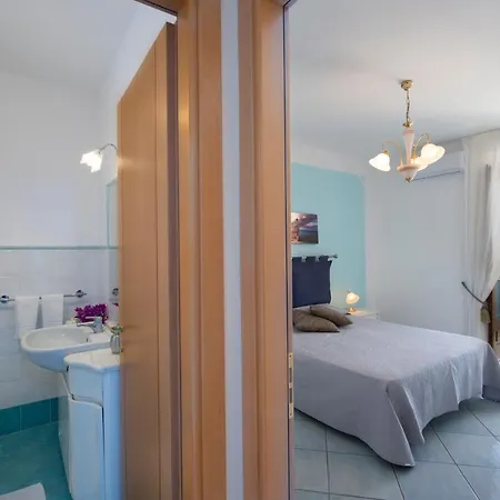Moressa Little Apartment