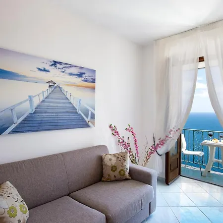 Moressa Little Apartment *
